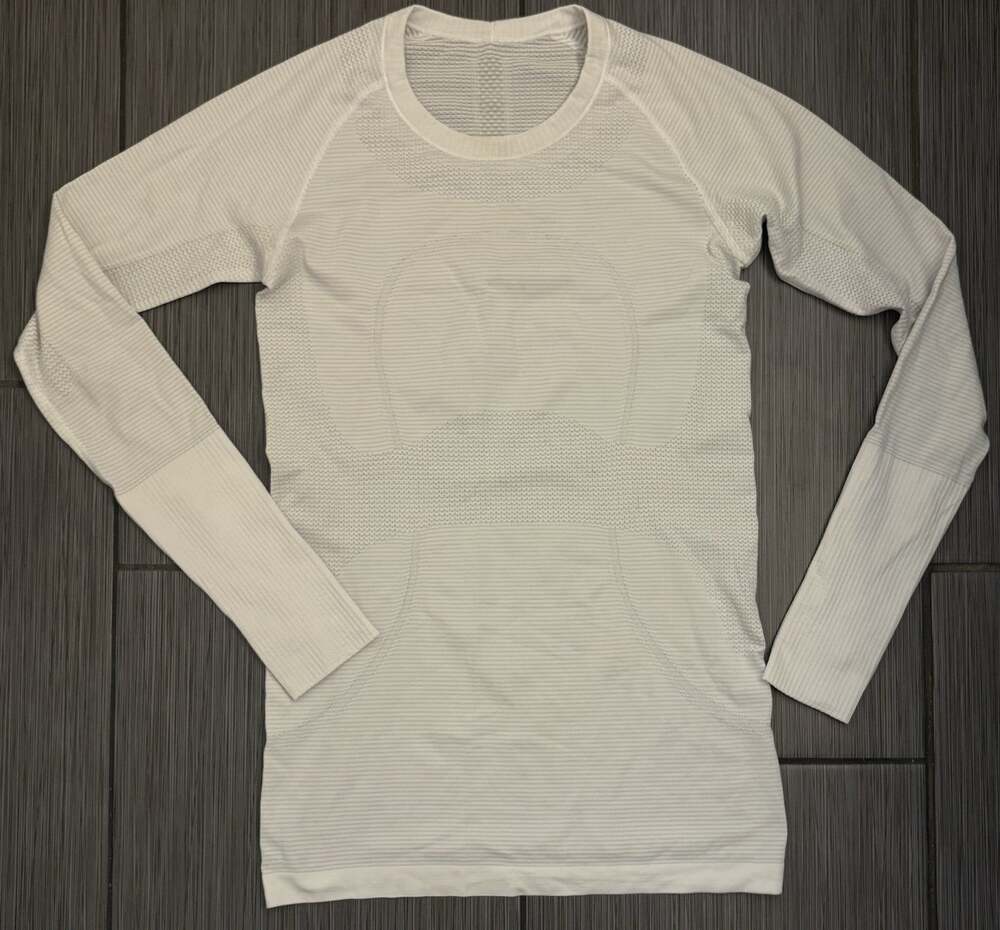 lululemon Swiftly Tech Long Sleeve Crew Women’s 6 White Lightweight Activewear